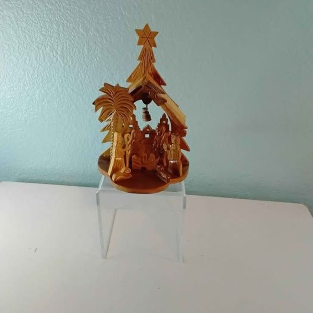 Handcrafted olive wood nativity NEW Jerusalem